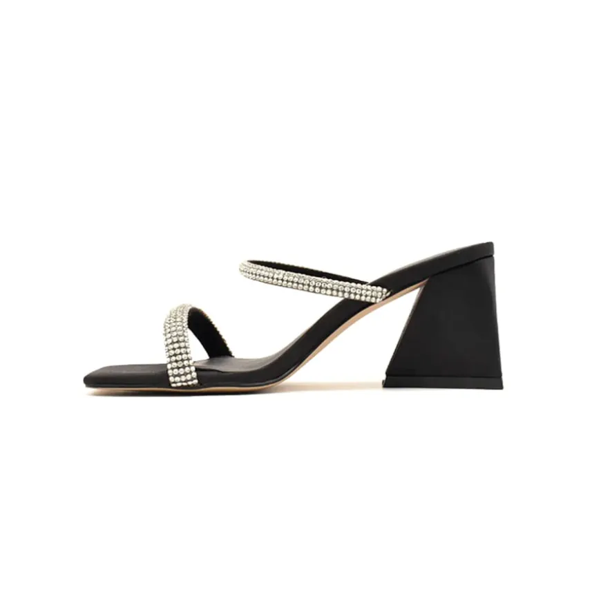 Chinelo AZAREY