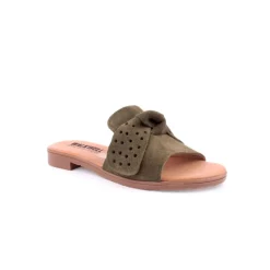 Chinelo WALKWELL
