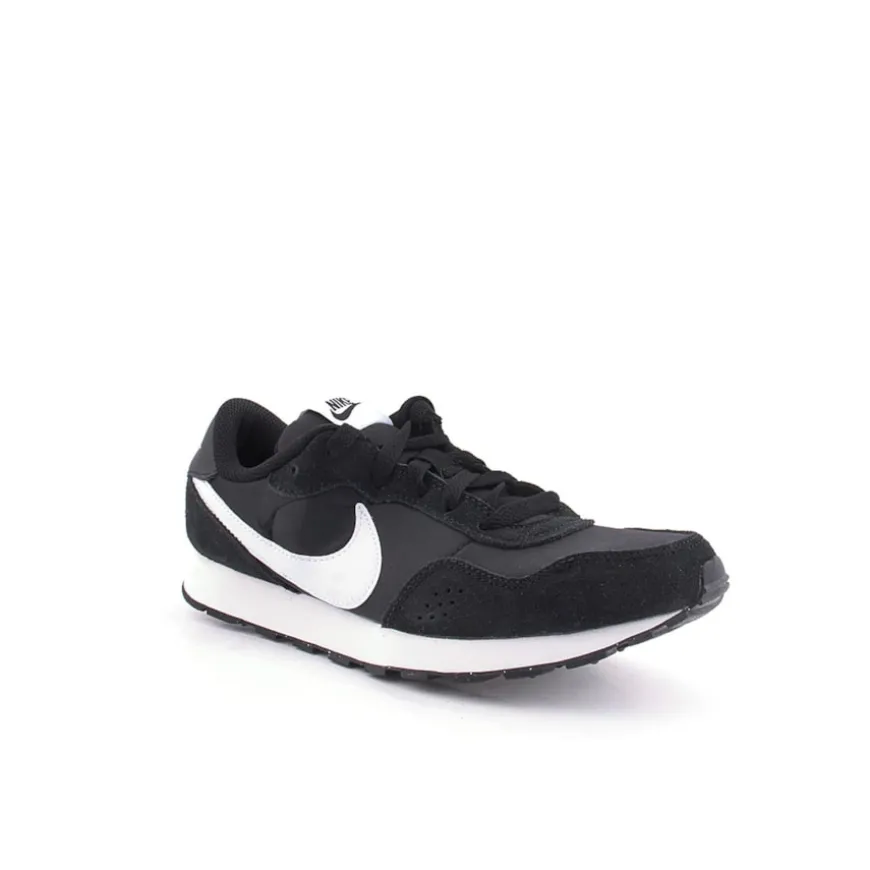 Sapatilha NIKE MD Valiant