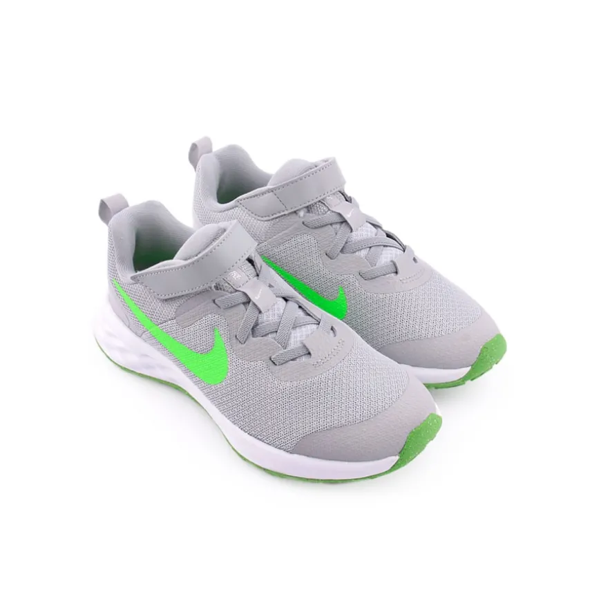 Sapatilha NIKE Revolution 6