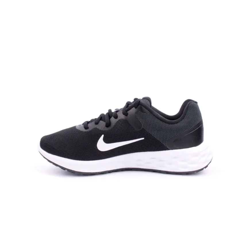 Sapatilha NIKE Revolution 6