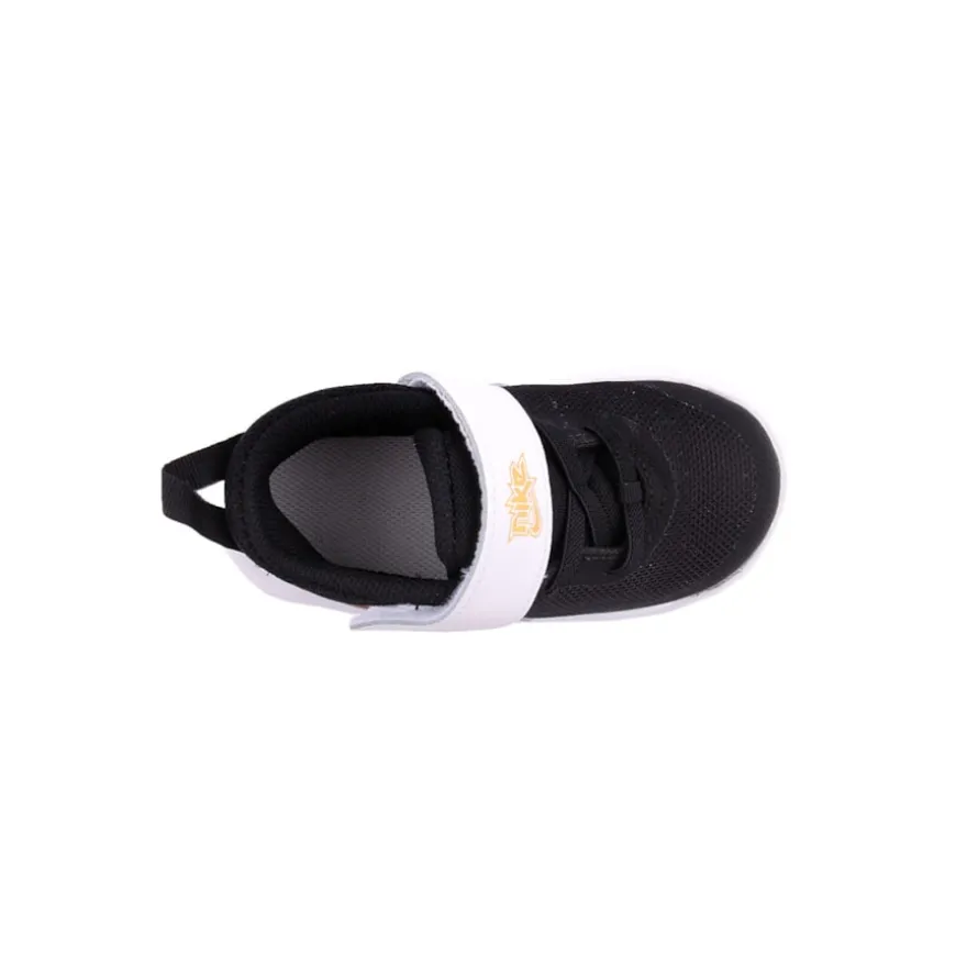 Sapatilha NIKE Team Hustle D 10