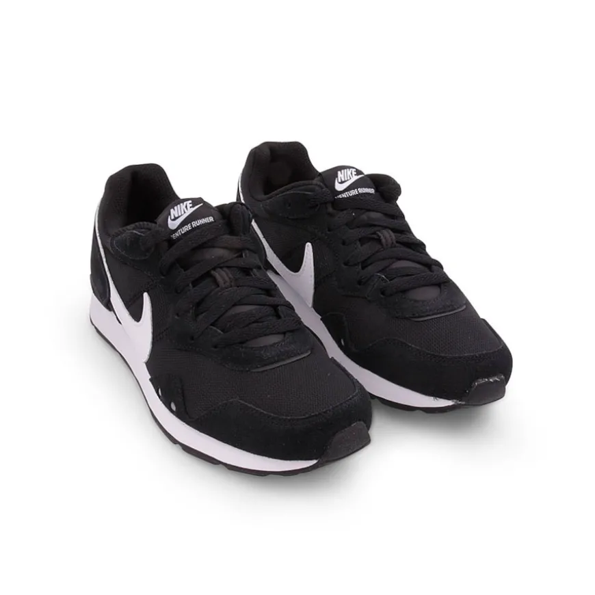 Sapatilha NIKE Venture Runner